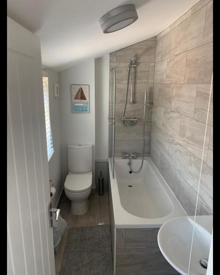 Beautiful Room In Apartment Near Town Centre Rugby Exterior foto